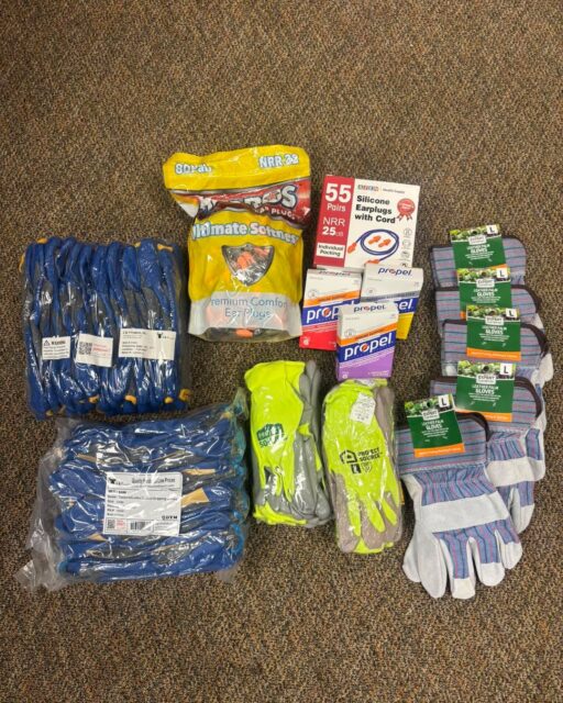 Huge shout out to Baytown Area Retired School Employees Association for gifting our team this new work gear! 

Each donation helps support Baytown Habitat and build our next home. 🫶🏼