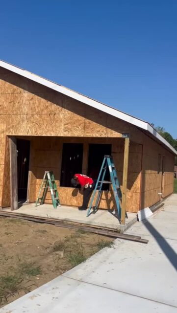Raising the roof! 🏠🎉

Our newest Habitat home just got its roof decking, and we are feeling all the excitement. Each step of construction brings us closer to handing over the keys to a deserving family and helping build a brighter future.

Stay tuned as this house continues to take shape—big things are happening in Baytown! ❤️

#RaisingTheRoof #BaytownHabitatForHumanity #HomeSweetHome #BuildingDreams #buildinghope