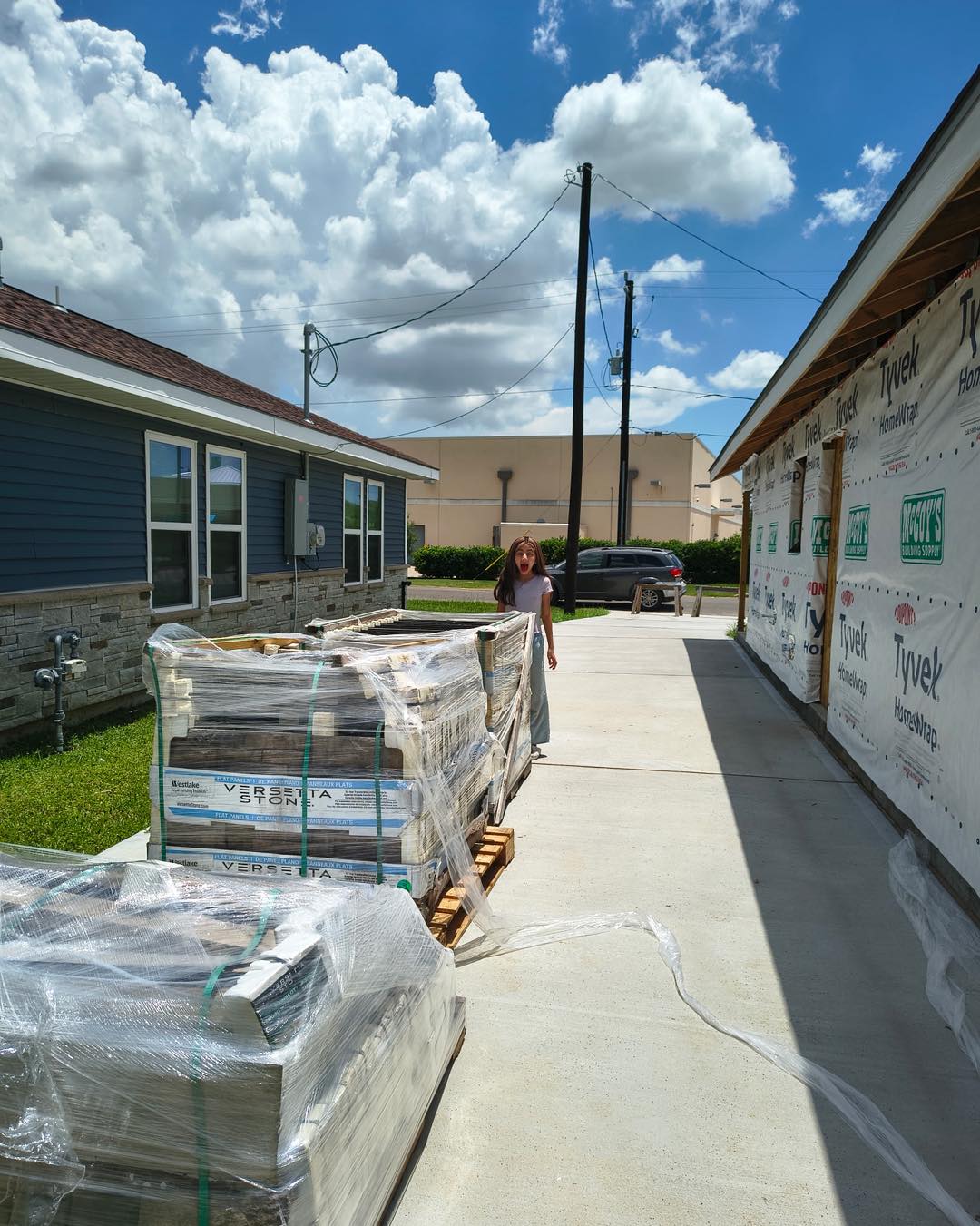 Someone’s a little excited… and honestly, so are we! ❤️🔨
Tangible progress is the best! 👏🏽👏🏽
